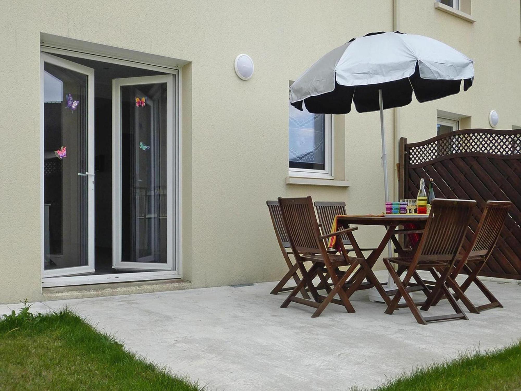 Вілла Modern Semi Detached House With Terrace Saint Quay Portrieux Екстер'єр фото